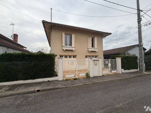 Maison à vendre 180 000 € 3 pièces 2 chambres 387 m² de terrain Montauban 82000