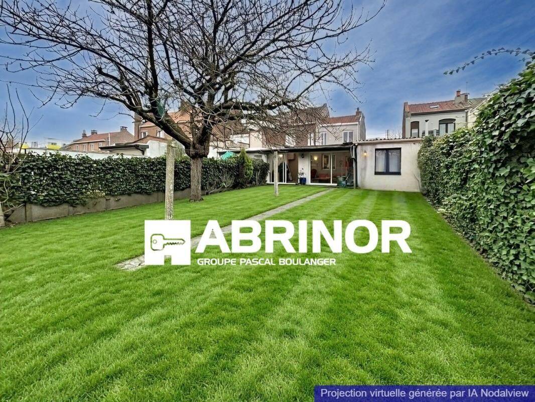 Maison 4 pièces 124 m² · à Lille · 124 m² · 273 000 €