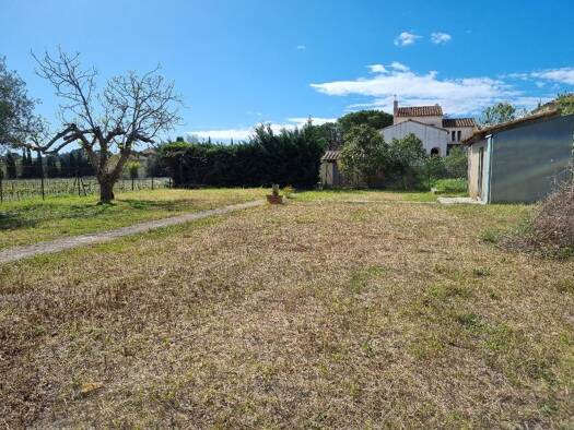 Terrain constructible à vendre 69 500 € 540 m² de terrain Pouzols-Minervois 11120
