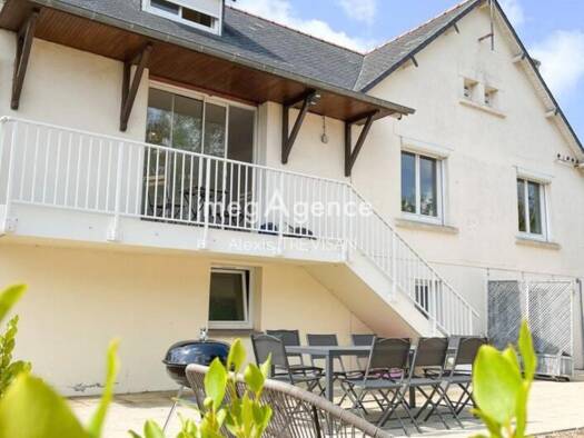 Immeuble à vendre 450 000 € 239 m² Tréguier 22220