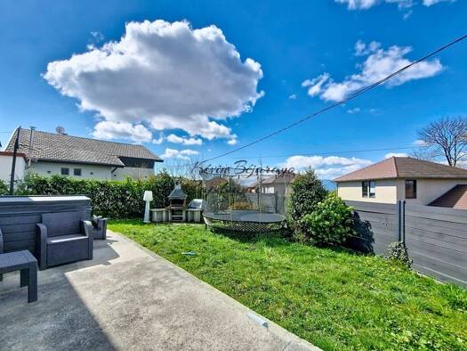 Maison à louer 3 300 € 4 pièces 3 chambres 143 m² 663 m² de terrain Beaumont 74160