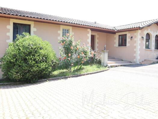 Maison à vendre 244 950 € 4 pièces 3 chambres 117 m² 1 143 m² de terrain Saint-Macaire 33490
