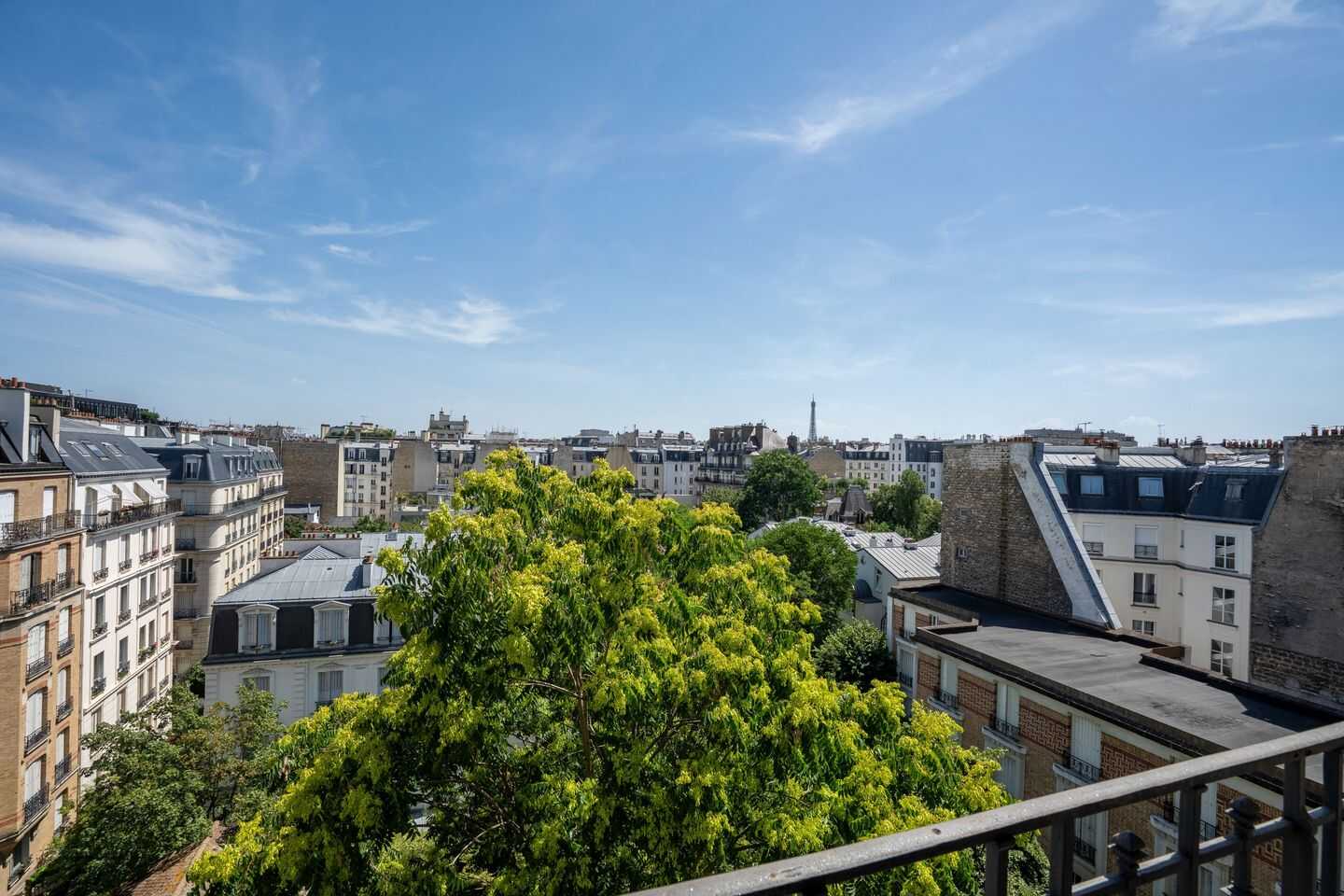 Appartement 4 pièces 107 m² · à Paris 17ème Arrondissement · 107 m² · 1 590 000 €