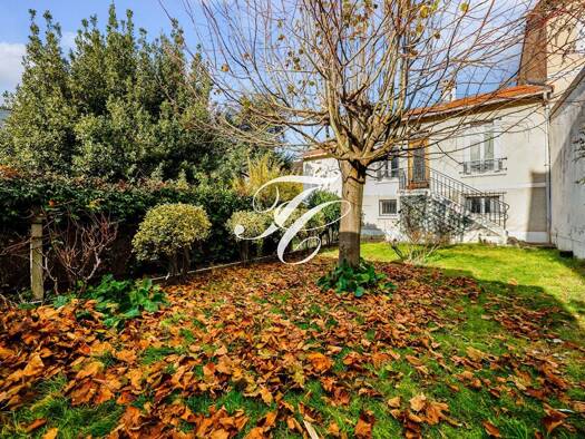 Maison à vendre 755 000 € 6 pièces 4 chambres 144 m² 580 m² de terrain Porte Jaune Garches 92380