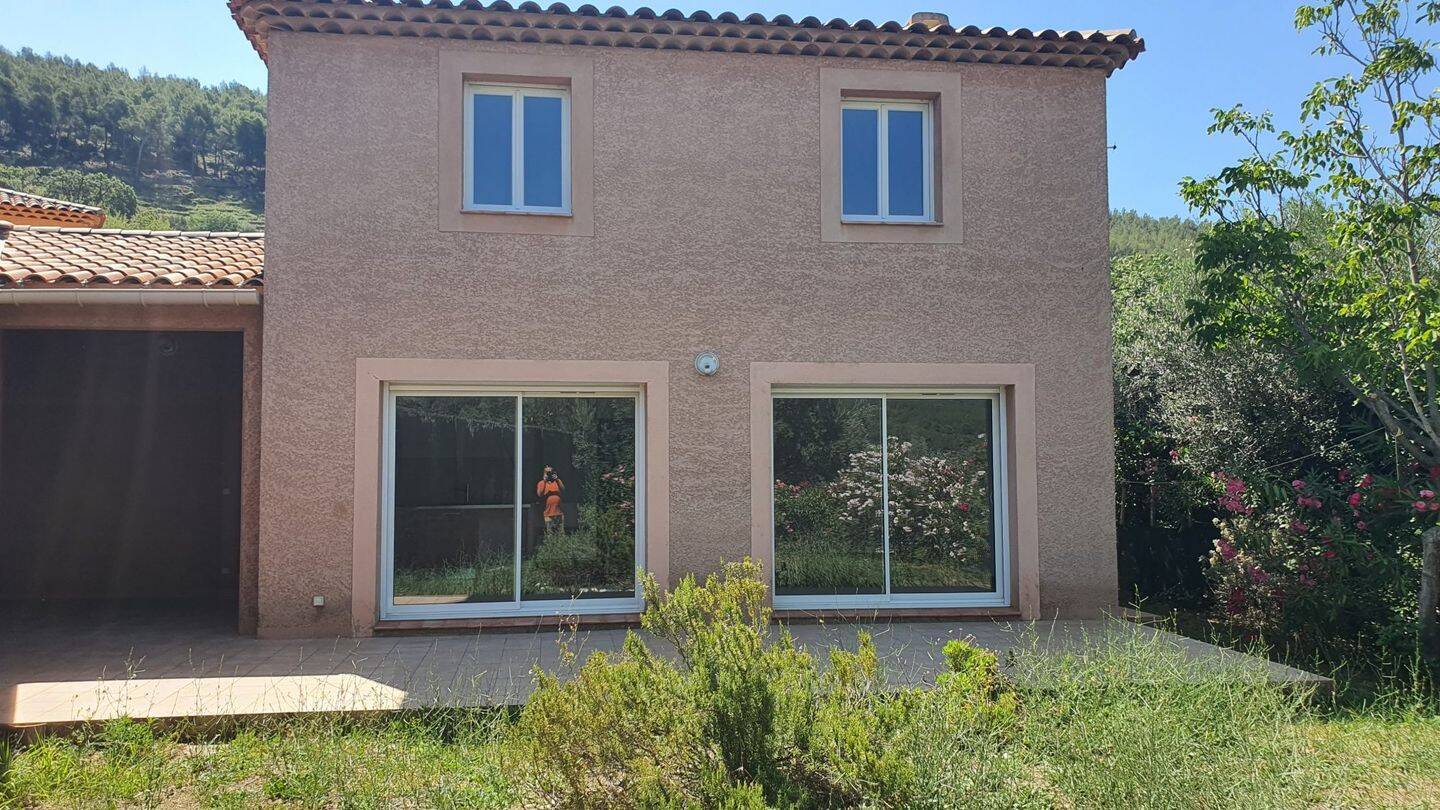 Maison 4 pièces 92 m² · à Ceyreste · 92 m² · 1 950 €/mois