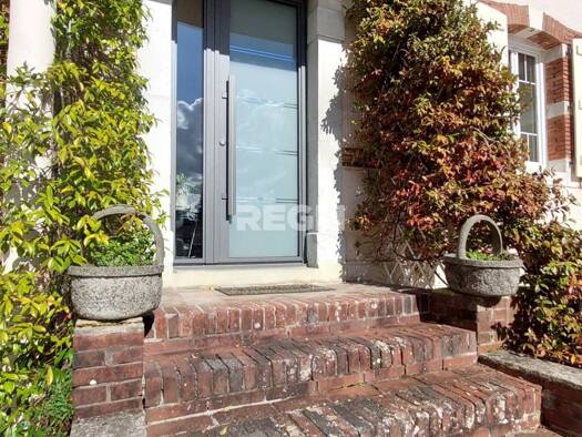 Maison à vendre 368 000 € 5 pièces 4 chambres 167 m² 6 995 m² de terrain Sauvagnon 64230