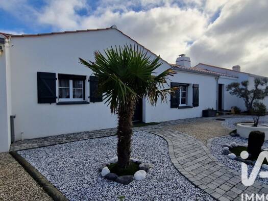 Maison de plain-pied à vendre 390 000 € 6 pièces 4 chambres 133 m² 554 m² de terrain La Barre-de-Monts 85550