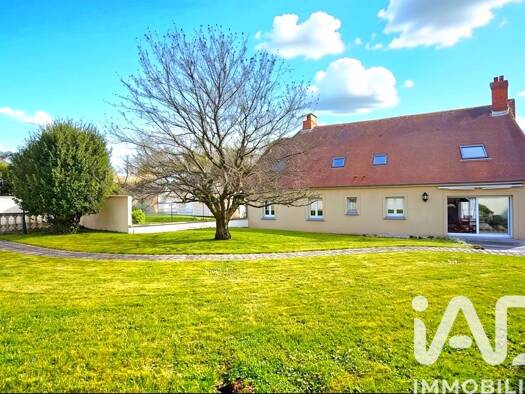 Maison à vendre 630 000 € 10 pièces 6 chambres 240 m² 1 007 m² de terrain Villeron 95380