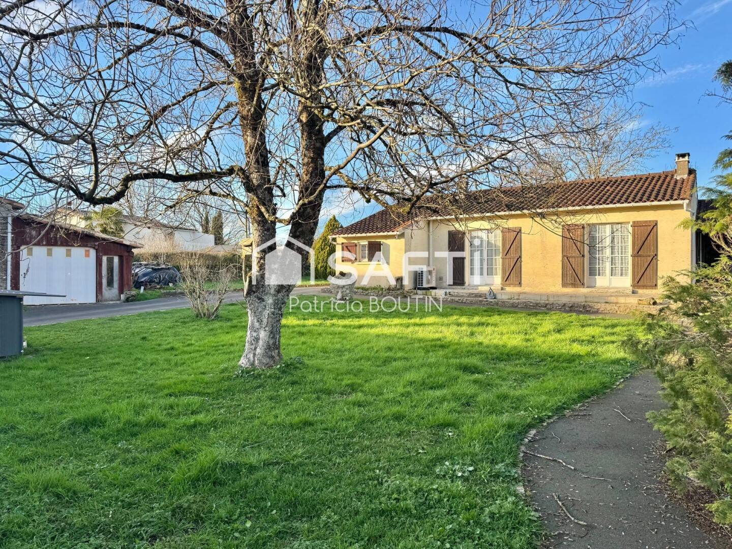 Maison 4 pièces 83 m² · à Augé · 83 m² · 120 000 €