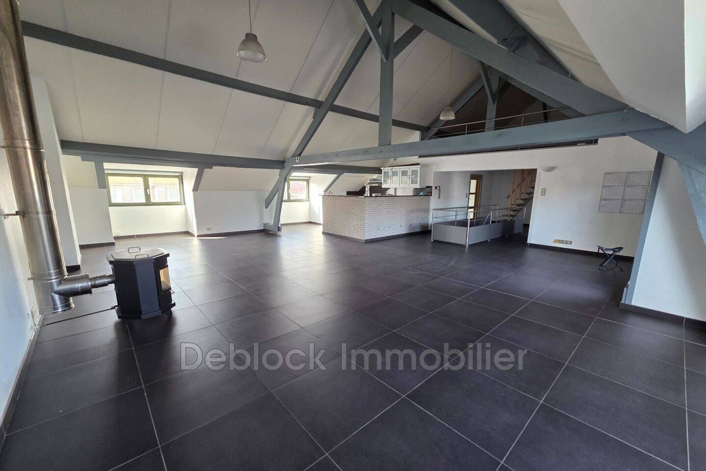 Appartement 2 pièces 106 m² · à Dunkerque · 105,8 m² · 986 €
