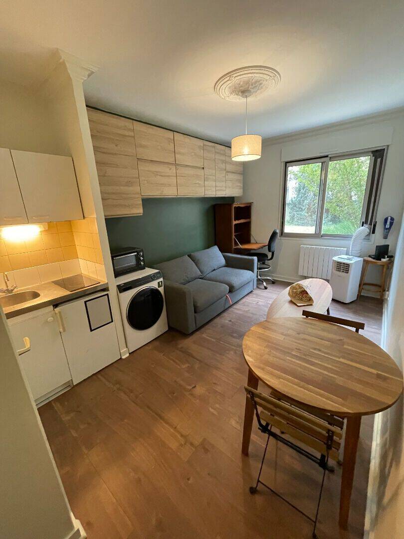 Appartement 1 pièce 15 m² · à Lyon 6ème Arrondissement · 15,4 m² · 588 €