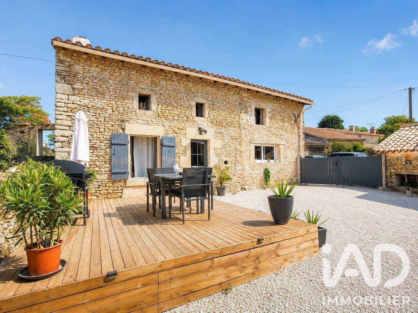 Maison 3 pièces 75 m² · à Xaintray · 75 m² · 148 000 €