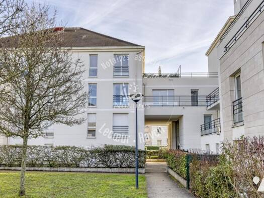 Duplex à vendre 438 900 € 5 pièces 4 chambres 104 m² 2ème étage Montigny-le-Bretonneux 78180