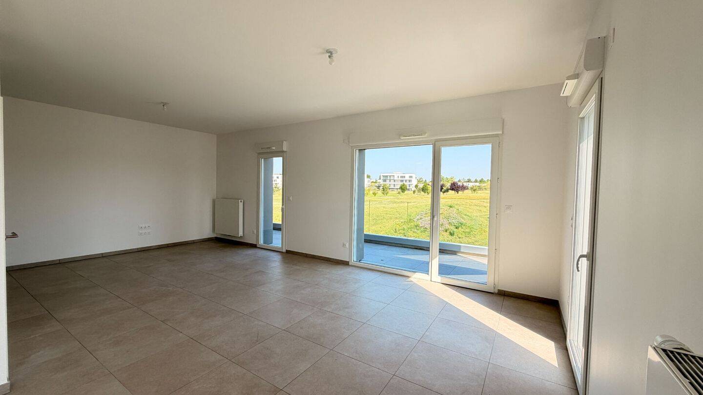 Appartement 5 pièces 118 m² · à Bezannes · 117,7 m² · 1 600 €