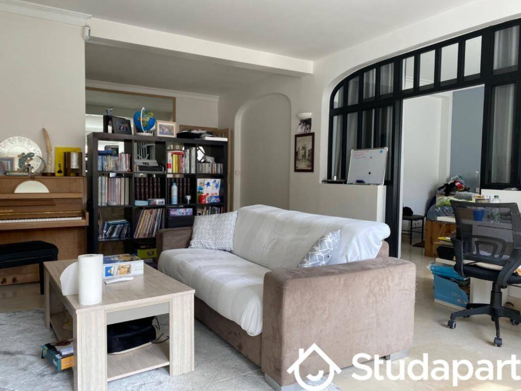 Appartement 1 pièce 12 m² · à Créteil · 12 m² · 800 €