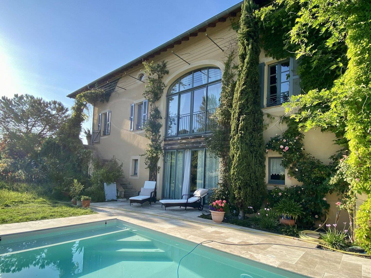 Maison 9 pièces 290 m² · à Roaillan · 290 m² · 795 000 €