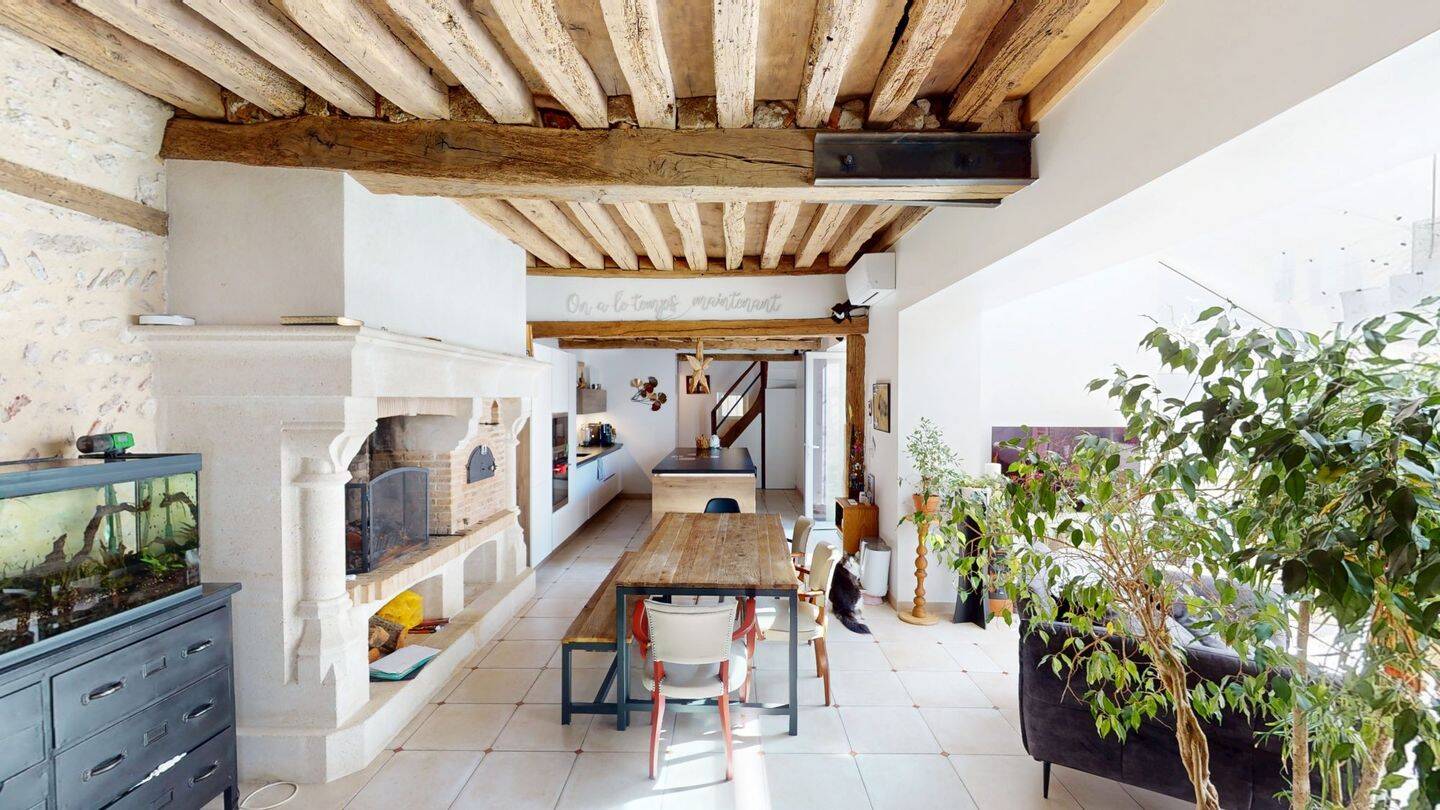 Maison 9 pièces 201 m² · à Saint-Denis-en-Val · 201 m² · 645 000 €