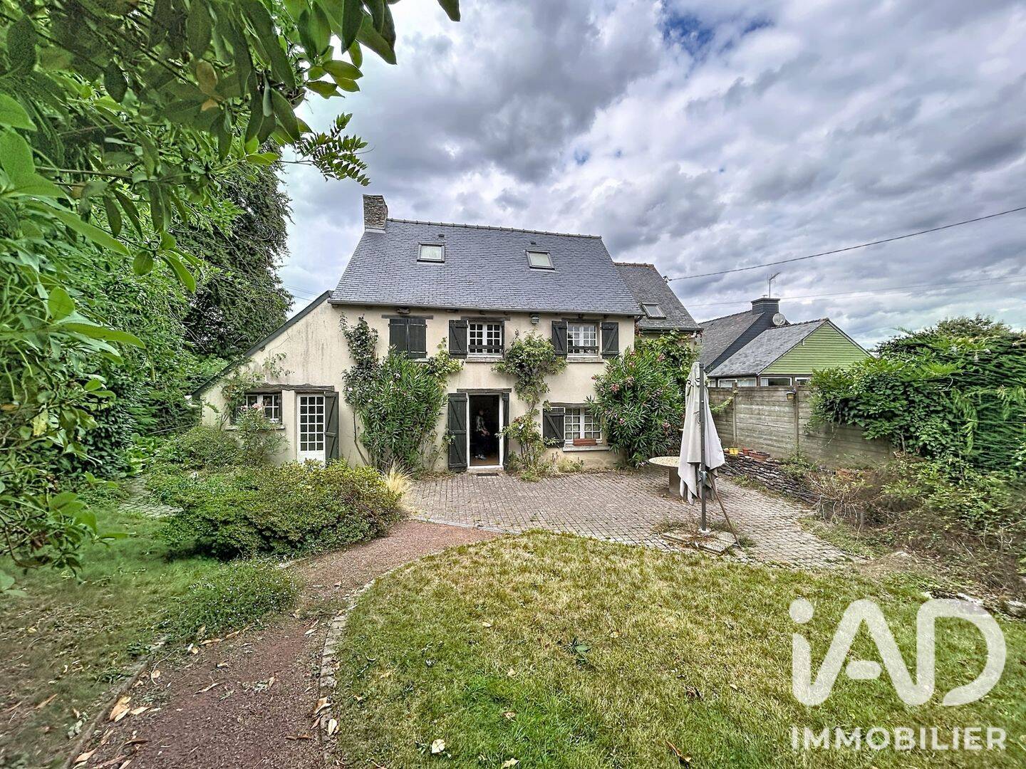 Maison 4 pièces 127 m² · à Pleugueneuc · 127 m² · 150 000 €