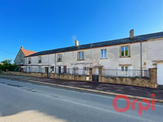 Duplex à vendre 152 600 € 11 pièces 8 chambres 229,1 m² RDC/1 Villabon 18800