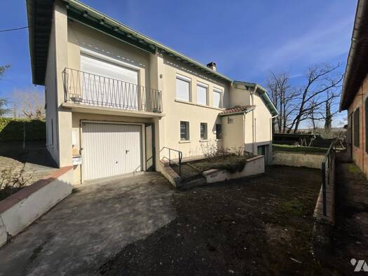 Maison à vendre 197 000 € 7 pièces 4 chambres 129 m² 4 895 m² de terrain Beaumont-de-Lomagne 82500