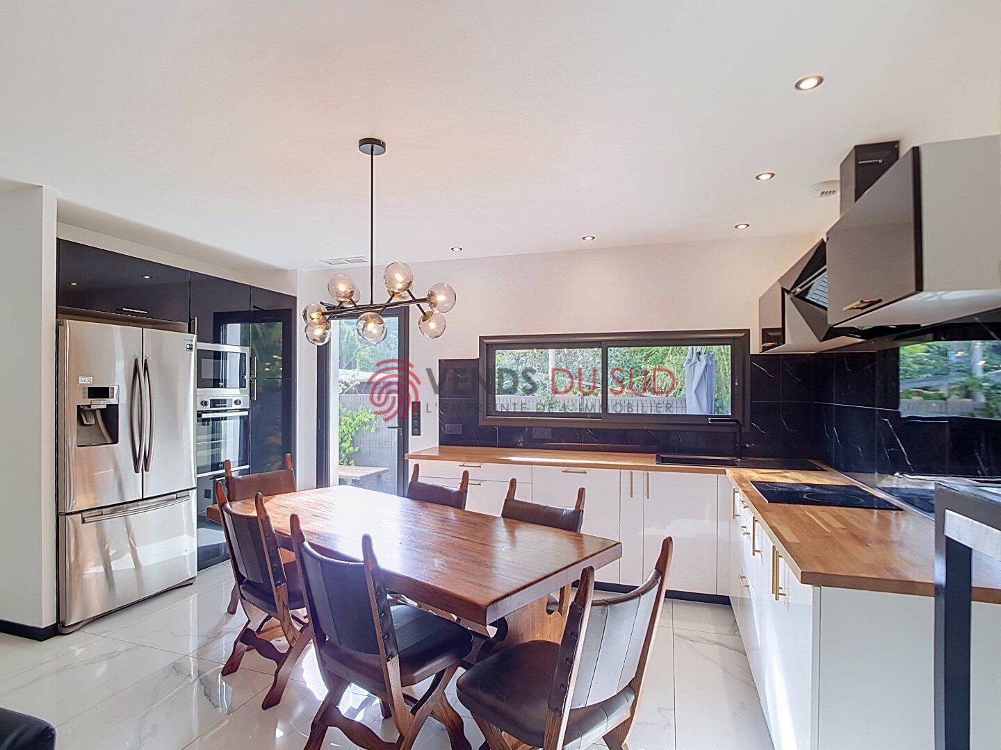 Maison 5 pièces 98 m² · à Vias · 98 m² · 1 350 €/mois