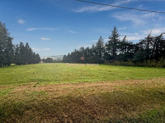 Terrain constructible à vendre 1 600 000 € 18 000 m² de terrain Cheval-Blanc 84460