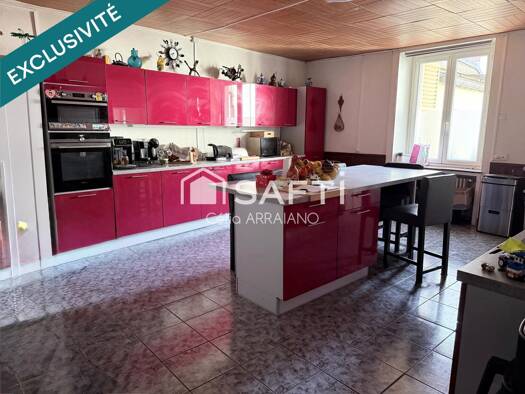 Appartement à vendre 200 000 € 6 pièces 4 chambres 166 m² Étage 1/3 Bas et Centre Hauts de Bienne 39400