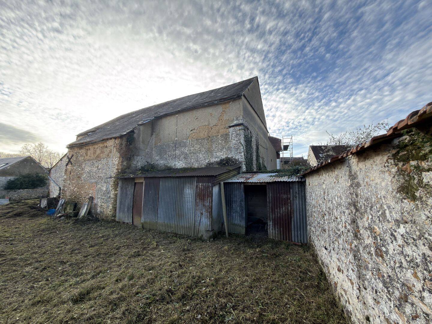 Maison 1 pièce 118 m² · à Aunay-sous-Auneau · 118 m² · 98 000 €