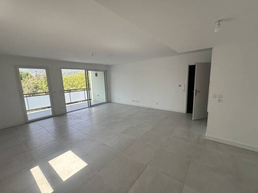 Appartement à vendre - Première occupation 399 000 € 4 pièces 3 chambres 82 m² 4ème étage Meylan 38240