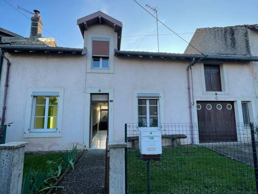 Maison à vendre 99 000 € 7 pièces 3 chambres 150 m² Apremont-la-Forêt 55300