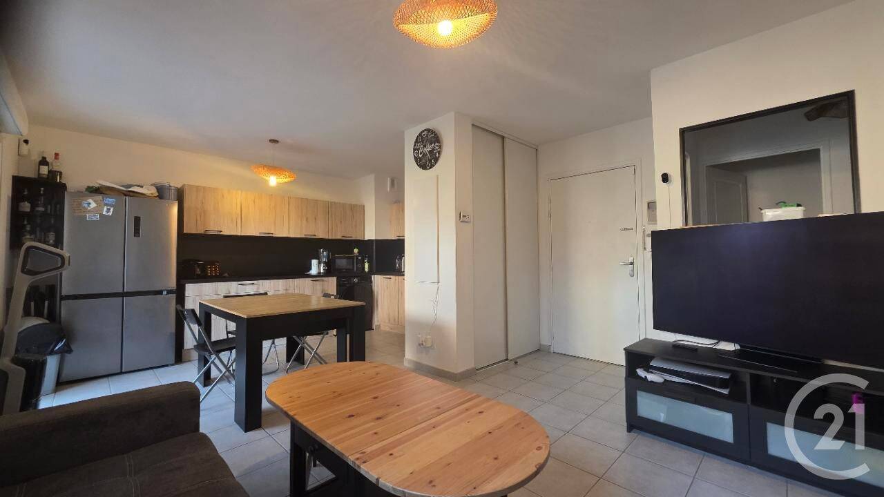 Appartement 2 pièces 42 m² · à Salon-de-Provence · 42 m² · 850 €/mois