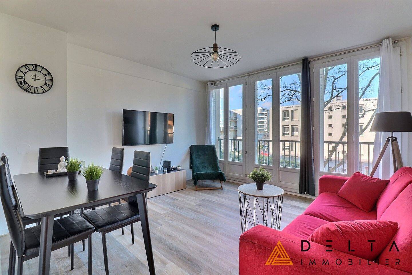 Appartement 4 pièces 69 m² · à Vénissieux · 69 m² · 180 000 €