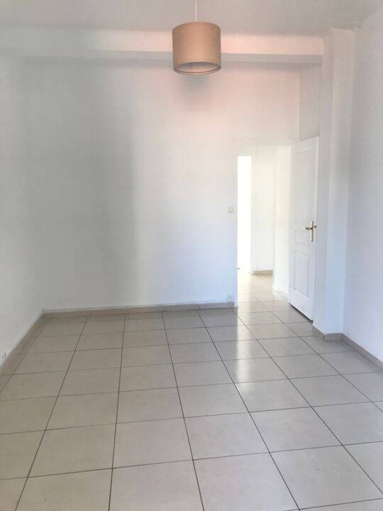 Appartement 3 pièces 73 m² · à Marseille 4ème Arrondissement · 73 m² · 1 050 €/mois