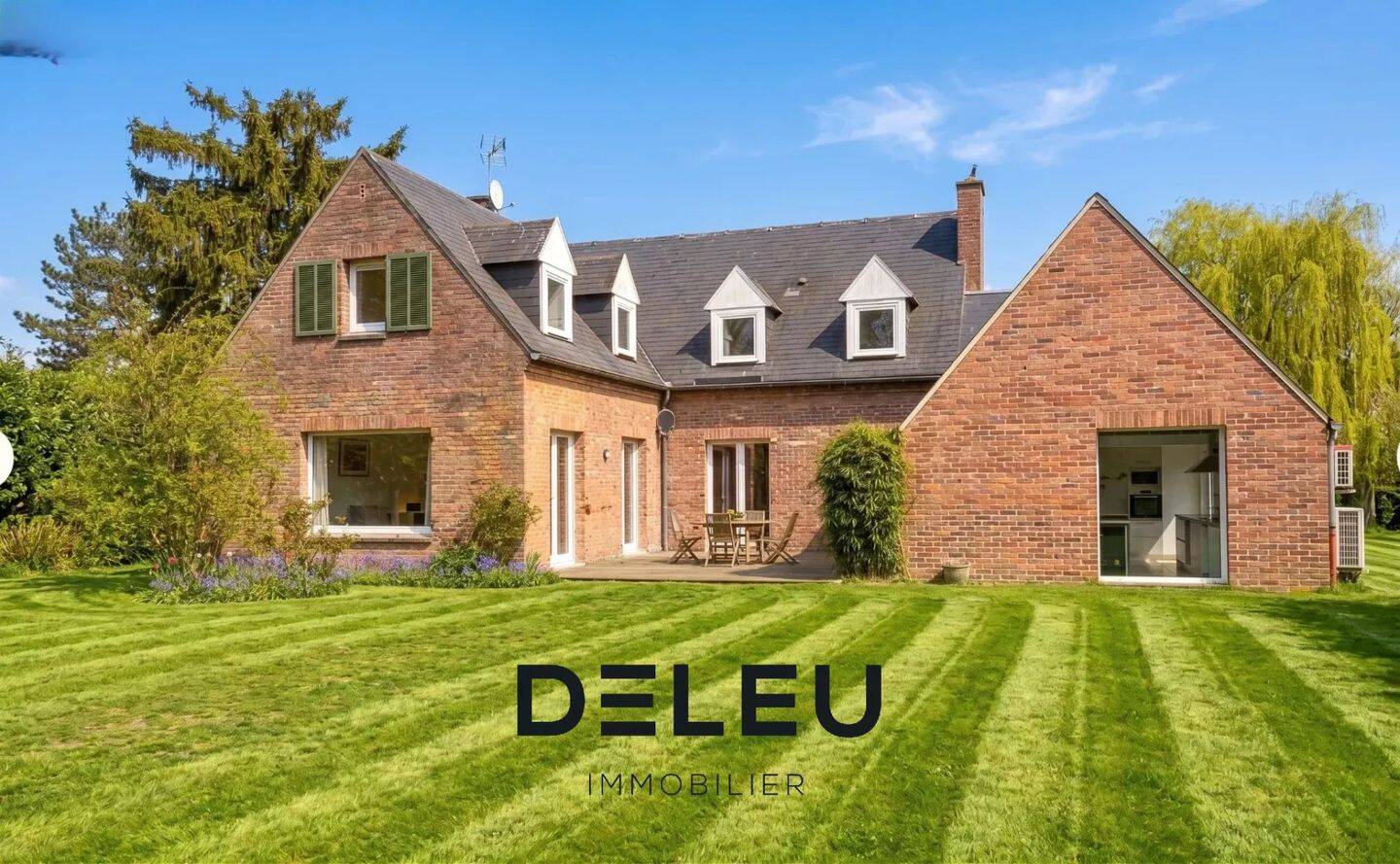 Maison 8 pièces 232 m² · à Bondues · 232 m² · 2 700 €/mois
