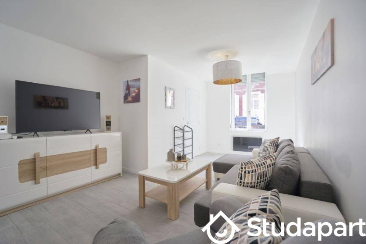 1 pièce 14 m² · à Loos · 14 m² · 460 €/mois