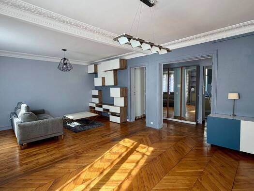 Appartement à louer 2 199 € 3 pièces 1 chambre 66 m² Étage 5/7 Vallée de Fécamp Paris 12ème arrondissement 75012