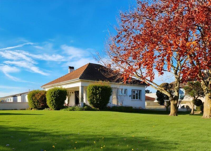Maison 7 pièces 261 m² · à Aureilhan · 261 m² · 340 000 €