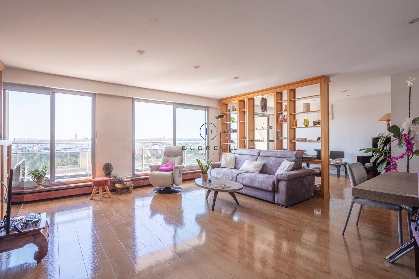 Appartement 4 pièces 115 m² · à Courbevoie · 114,5 m² · 920 000 €