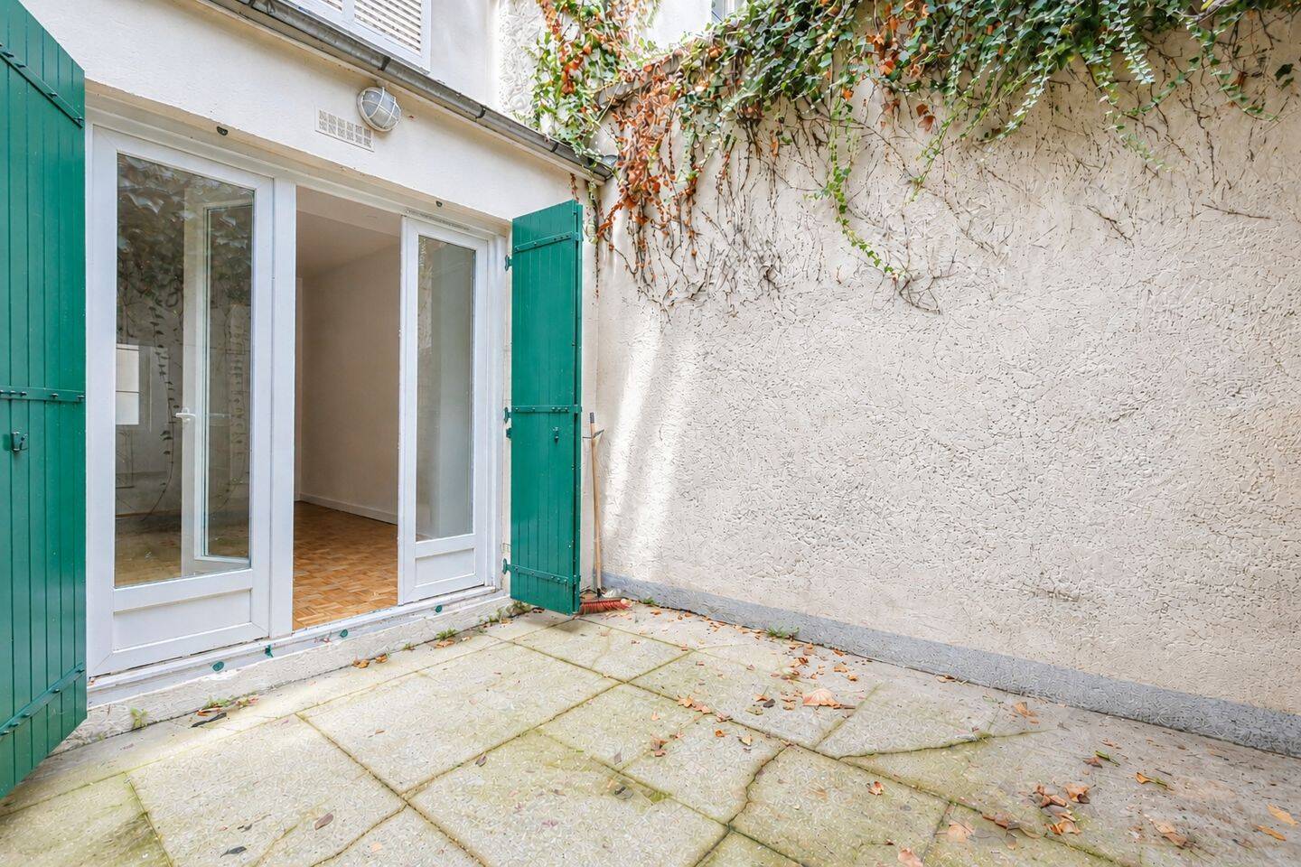 Appartement 1 pièce 28 m² · à Paris 18ème Arrondissement · 28 m² · 285 000 €