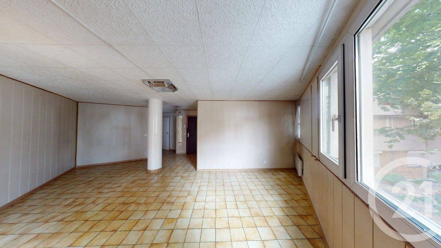 Appartement 4 pièces 84 m² · à Aubervilliers · 84,4 m² · 249 000 €