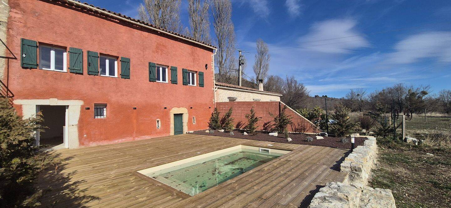 Maison 4 pièces 99 m² · à Grasse · 99 m² · 2 150 €