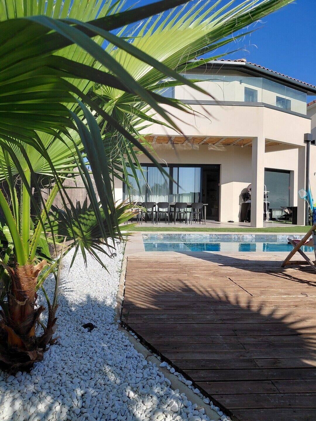 Maison 5 pièces 142 m² · à Saint-Brès · 142 m² · 560 000 €