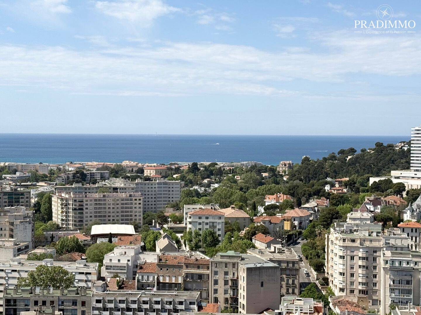 Appartement 1 pièce 28 m² · à Marseille 8ème Arrondissement · 28 m² · 890 €/mois