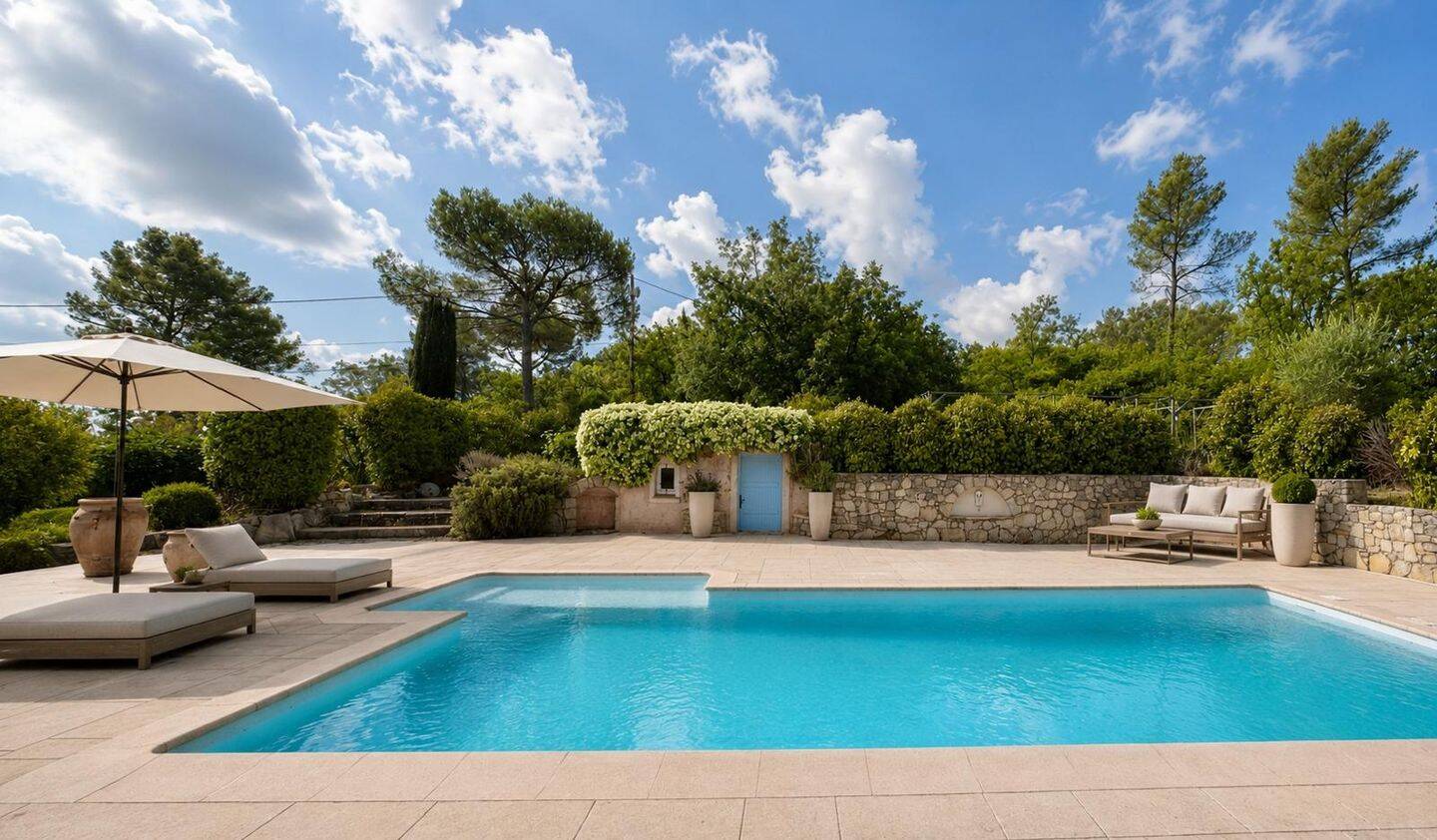 Maison 4 pièces 153 m² · à Tourrettes · 153 m² · 729 000 €