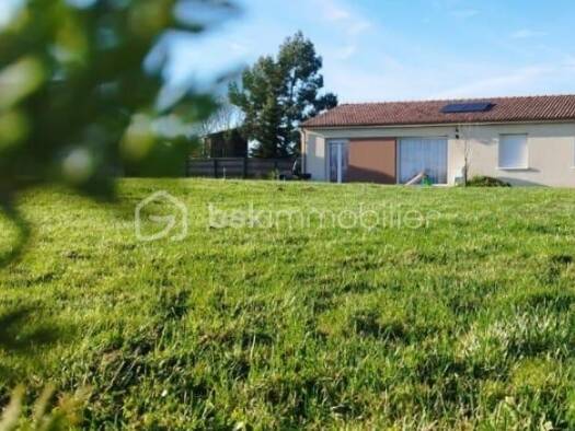 Maison de plain-pied à vendre 219 900 € 5 pièces 4 chambres 104,8 m² Caumont-sur-Garonne 47430