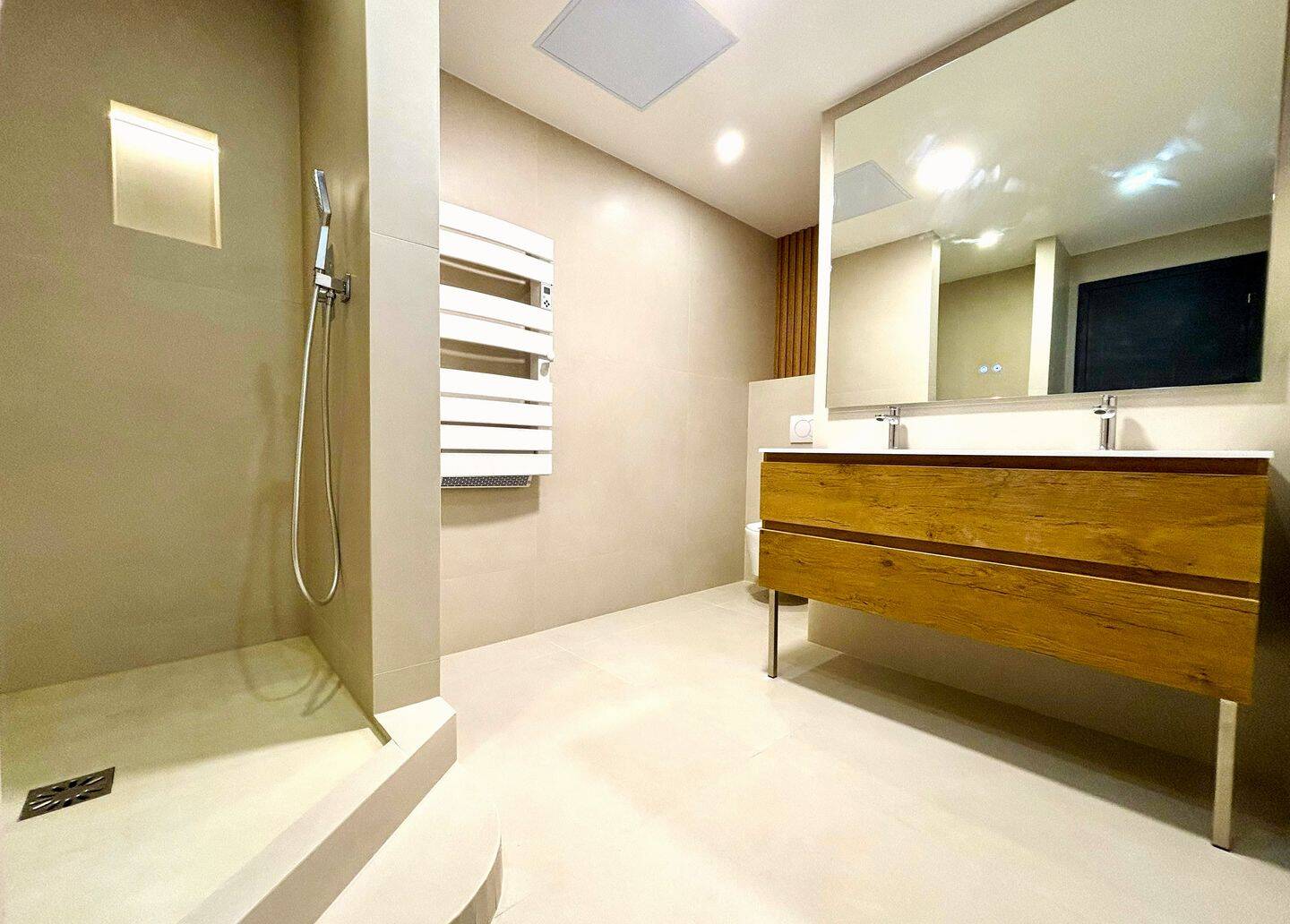 Appartement 4 pièces 112 m² · à Marseille 8ème Arrondissement · 112 m² · 500 000 €