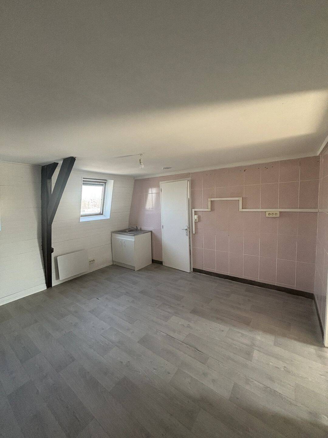 Appartement 2 pièces 38 m² · à Crespin · 38 m² · 450 €