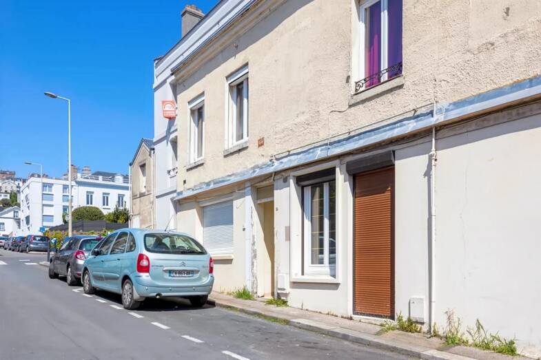 Duplex à vendre 89 000 € 3 pièces 2 chambres 47 m² Sous le toit, Étage 1/1 Côte Est-Soquence Le Havre 76600