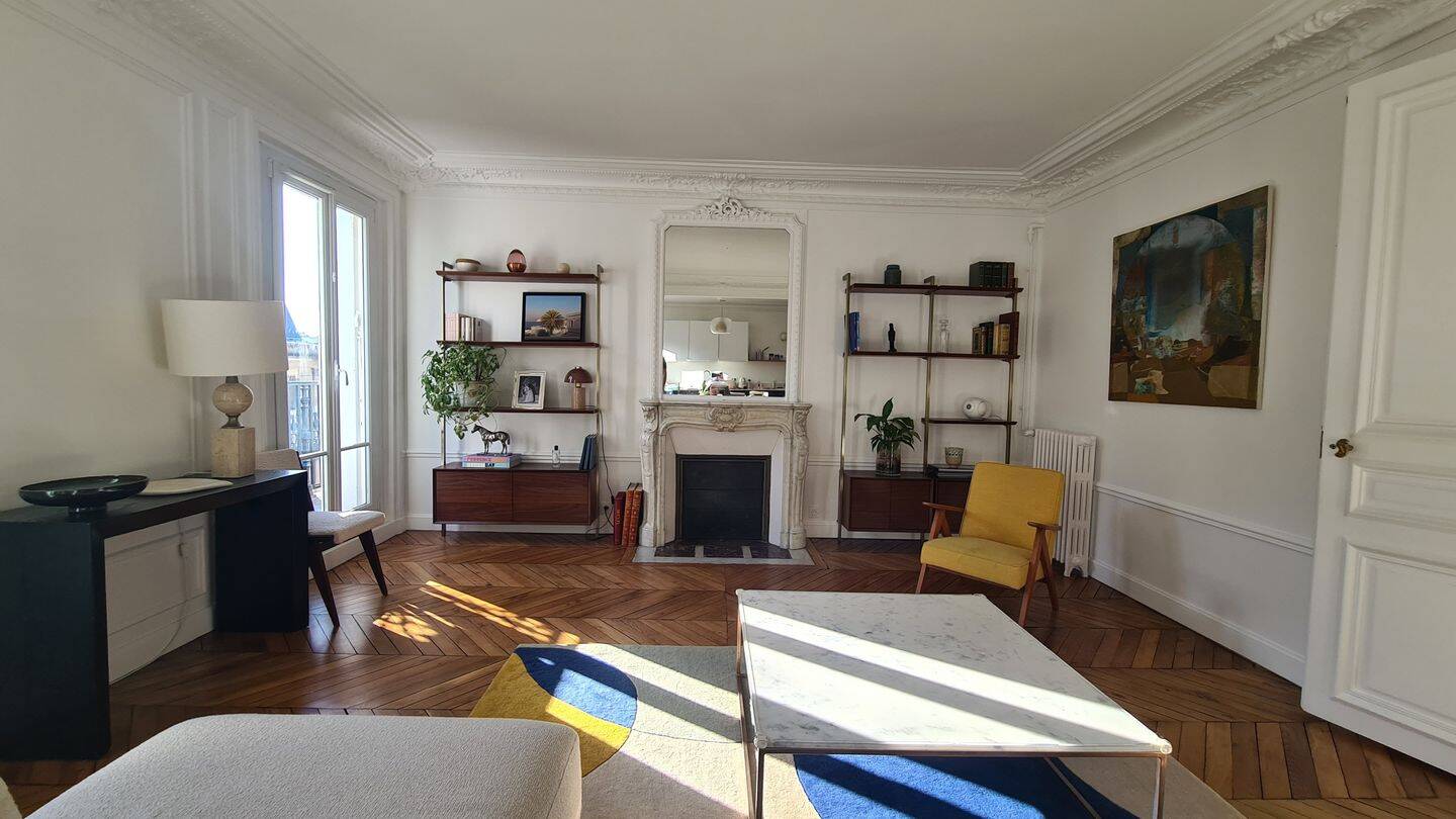 Appartement 5 pièces 95 m² · à Paris 8ème Arrondissement · 95 m² · 4 000 €