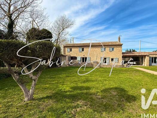 Mas à vendre 550 000 € 6 pièces 4 chambres 173 m² 2 010 m² de terrain Lagnes 84800